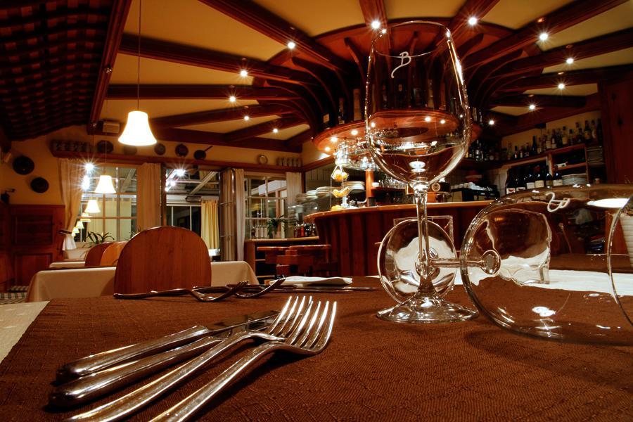 Gasthaus Babsi Сопрабольцано Экстерьер фото